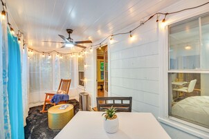 House (1 Bedroom) | Interior