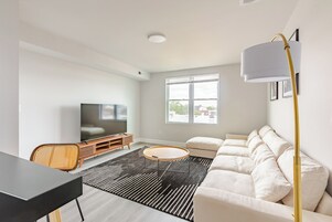 Apartment, 3 Bedrooms | Living area