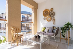 Studio, 1 Double Bed, Balcony, City View | Balcony - Sunstone- Cozy Studio in Larnaca Terrace (Larnaca)