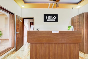 House | Reception - Super Hotel O Radha Residency (Sriperumbudur)