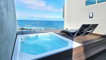 Penthouse Luxe, 3 chambres, non-fumeurs, vue partielle sur la mer | Terrasse/Patio