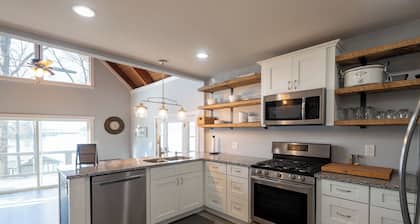 Charming waterfront home with beautiful panoramic views!!