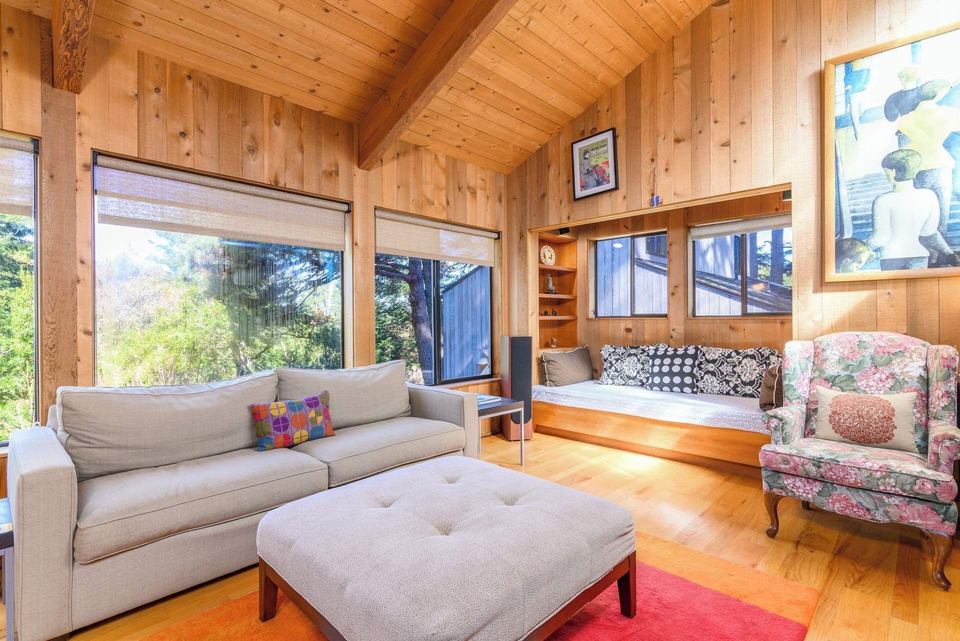 Cozy living area with daybed and Smart TV