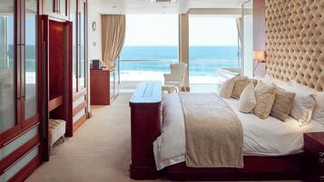 Luxe penthouse, uitzicht op zee | 3 slaapkamers, luxe beddengoed, een kluis op de kamer