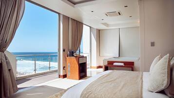 Penthouse Mewah, pemandangan laut | 3 kamar tidur, seprai premium, brankas, dan setrika/meja setrika