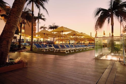 Sun deck