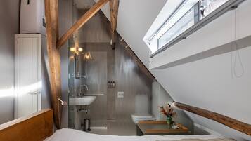 Casa | 6 habitaciones, muebles diferentes y ropa de cama