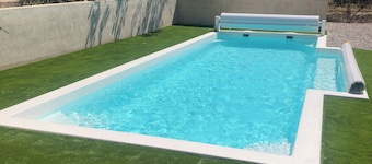 Gîte in Provence with swimming pool, near Mont Ventoux