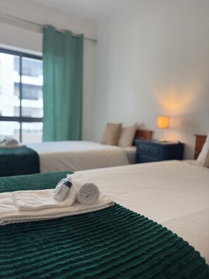 2 sovrum, värdeförvaringsskåp på rummet och strykjärn/strykbräda