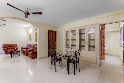 King's Court by Blessings Hospitality