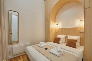 Apartment | 2 bedrooms, laptop workspace, iron/ironing board, bed sheets - Saint Honore Luxury Apartment With AC (Paris)