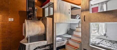 7 camere, ferro/asse da stiro, Wi-Fi gratuito, lenzuola