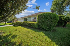 House, 3 Bedrooms | Exterior