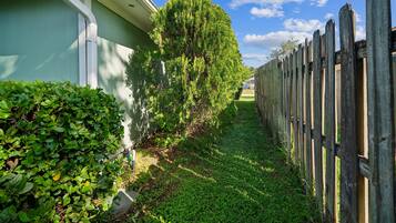 House, 3 Bedrooms | Property grounds