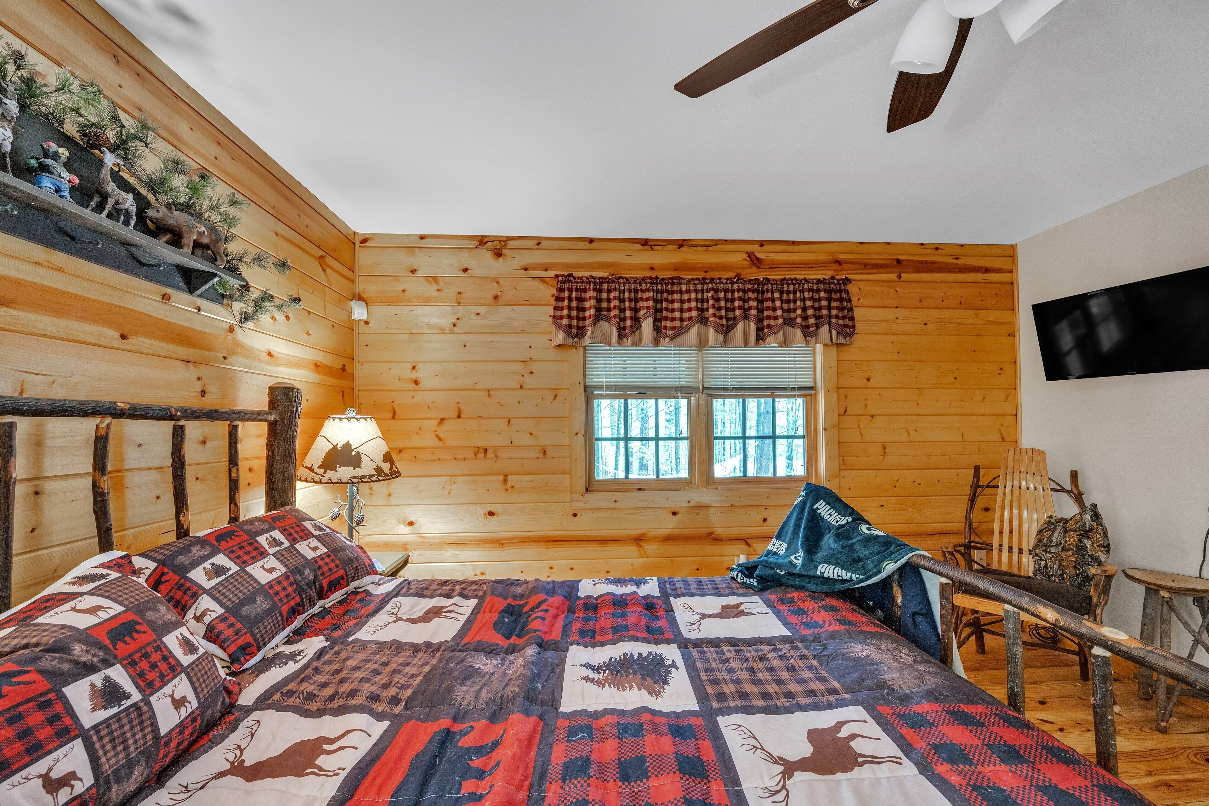 Cabin, 2 Bedrooms | 2 bedrooms, laptop workspace, iron/ironing board, cots/infant beds