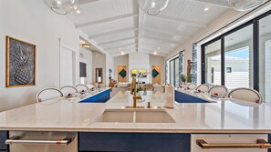 Huis, meerdere slaapkamers | Dineren