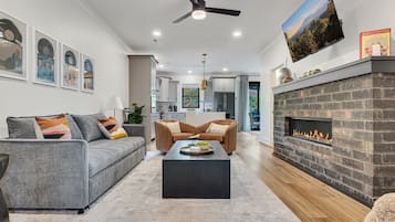 Condo, 3 Bedrooms | Living area | Smart TV