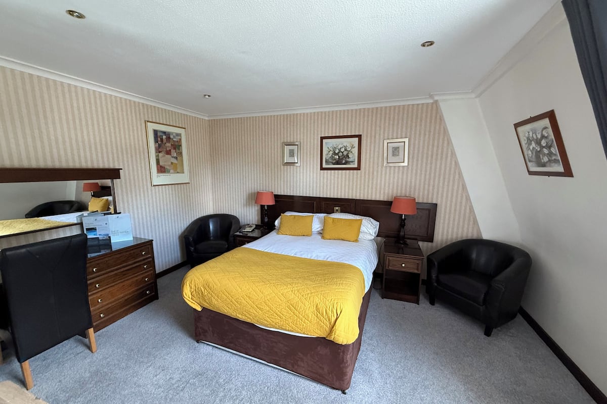 Blackout drapes, iron/ironing board, free WiFi, bed sheets