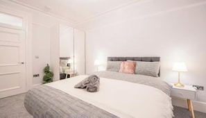 4 chambres, bureau, fer et planche à repasser, Wi-Fi gratuit