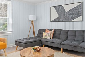 TV - "North Myrtle Landing" 1.5 blocks to the beach (Myrtle Beach)