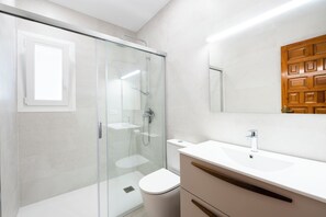 Douche, bidet