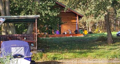 Holiday Home Right on the Lake Shore