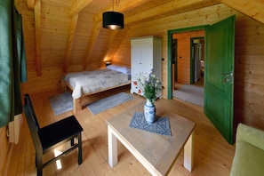 Talo | 3 makuuhuonetta, yksilöllisesti kalustettu, vuodevaatteet