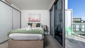 1 quarto, escrivaninha, Wi-Fi de cortesia, roupa de cama