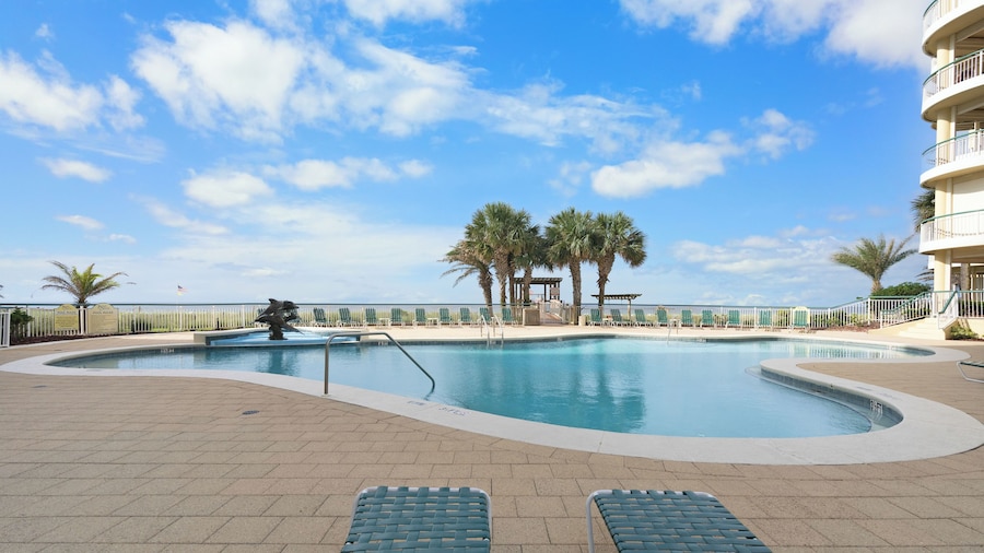 Beach Colony W7C - Covered Parking Included