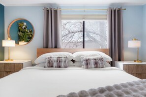 4 bedrooms, desk, travel crib, free WiFi