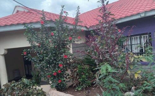 Caren Cottages & Airbnb Kitale