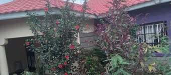 Caren Cottages & Airbnb Kitale