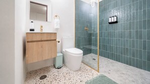 Deluxe Double Room | Bathroom - Room 13: Breezy Veranda Stay w/ City Views (San Juan)