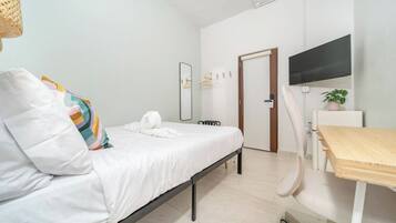 Desk, laptop workspace, free WiFi