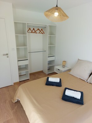 3 bedrooms, Internet, bed sheets
