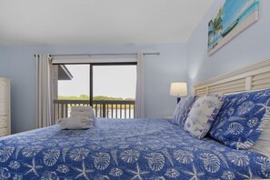 3 slaapkamers, een bureau, een strijkplank/strijkijzer, wifi