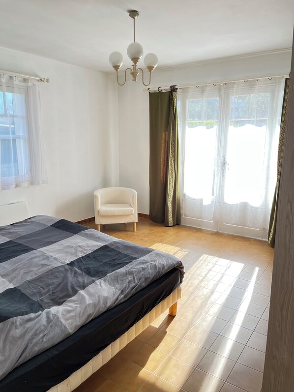 2 habitaciones, wifi y ropa de cama 