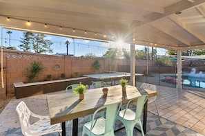 Outdoor dining