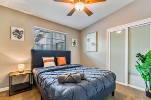 4 bedrooms, iron/ironing board, WiFi, bed sheets