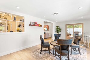 Interior - Oldtown Retreat - Spacious Designer Home with Pool (Scottsdale)