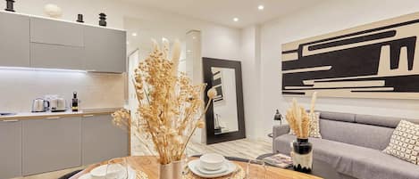 Apartment | Living area