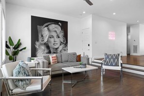 Télévision, espaces bureaux