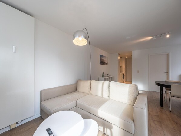 Apartment | Living room - Apartment in Heist Near the Beach (Knokke-Heist)