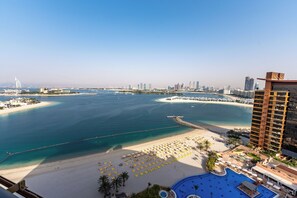 Balcony view - Tiara Residences - Mint Stay (Dubai)
