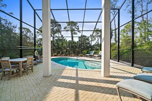 Beheizter Pool