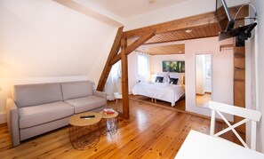 House | 9 bedrooms, individually furnished - Winery Retreat With Wine Tasting & Entertainment (Sankt Goar)