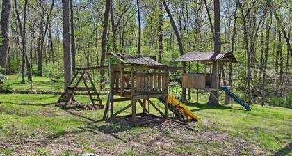 Family Friendly Lake Front retreat with Lake Front Beach and Dock.