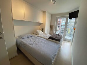 Apartment | 3 bedrooms, iron/ironing board - Sea View Stay for 6 Guests (Knokke-Heist)