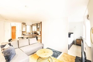 Studio | Living area - Soho Living Apartments on Carnaby Street (London)