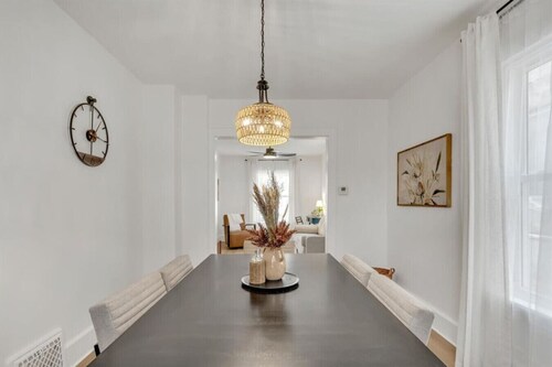 Charming Cottage Near Zoo